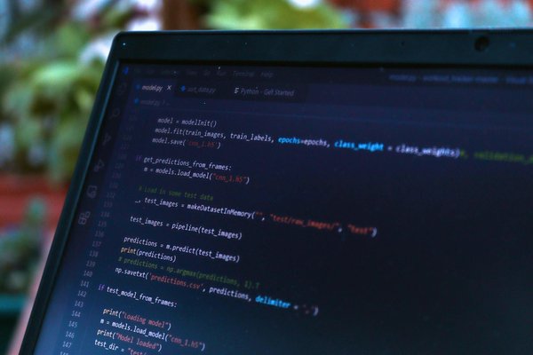 What are the latest trends in UK home lighting design?